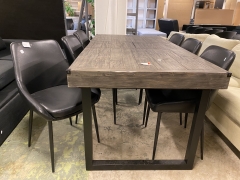 Matbord + iläggsskiva